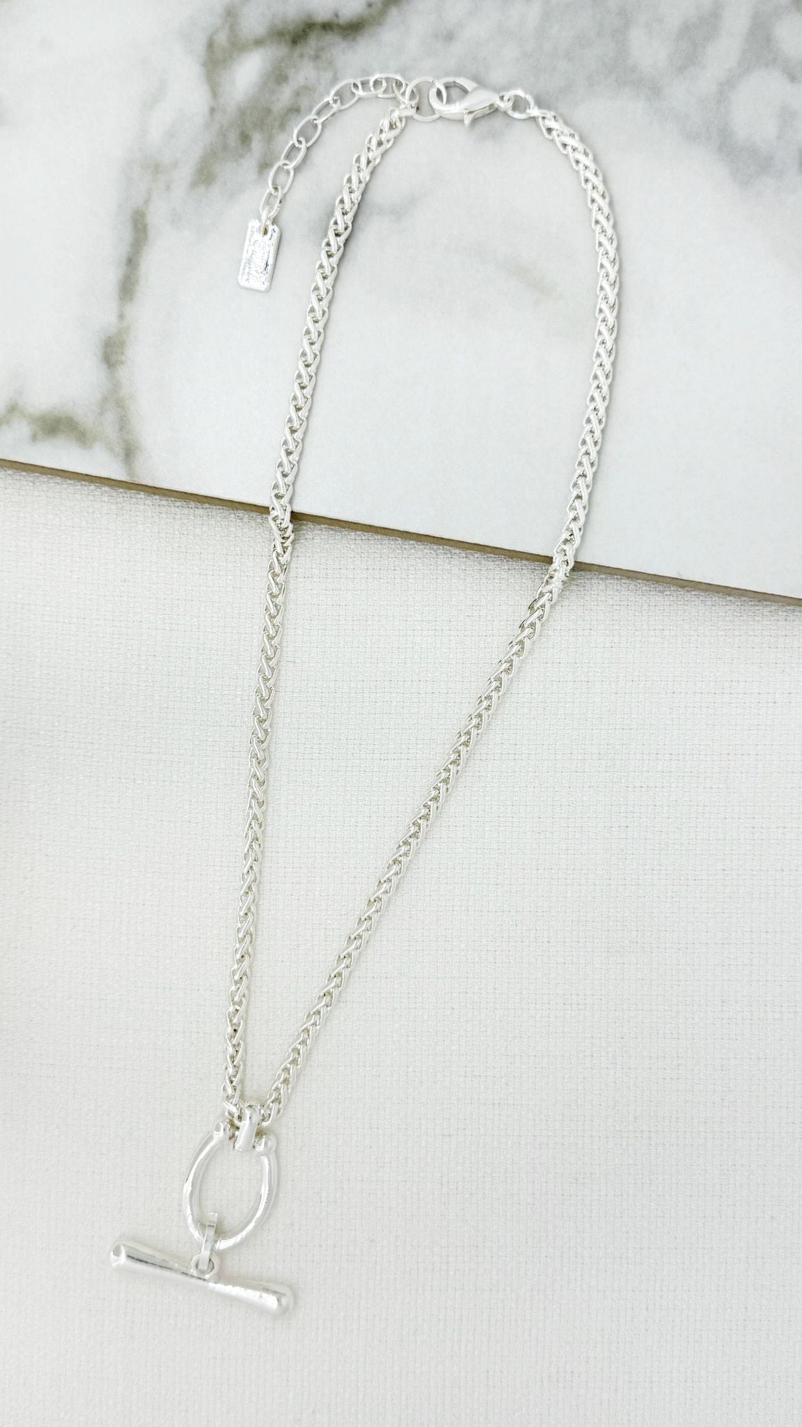 ENVY Short Silver T-Bar Necklace