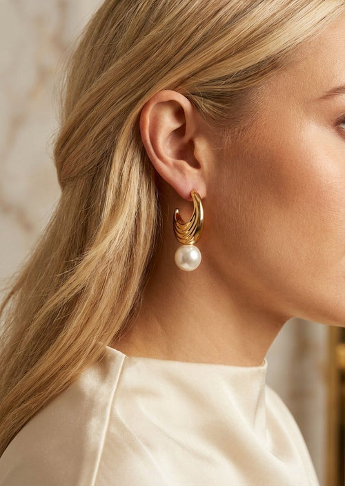 ENVY Gold Earring with Single White Pearl Detail